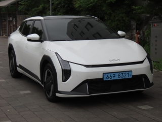 기아 EV4
