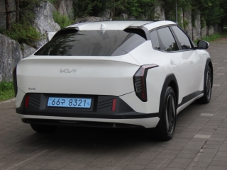 기아 EV4